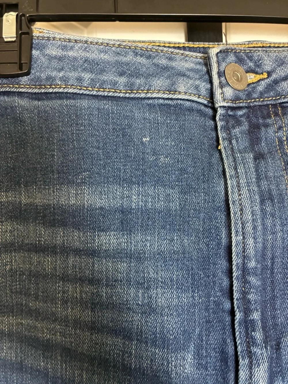 American Eagle Outfitters Men’s Distressed Dark Blue Denim Shorts size 48 - Picture 8 of 14